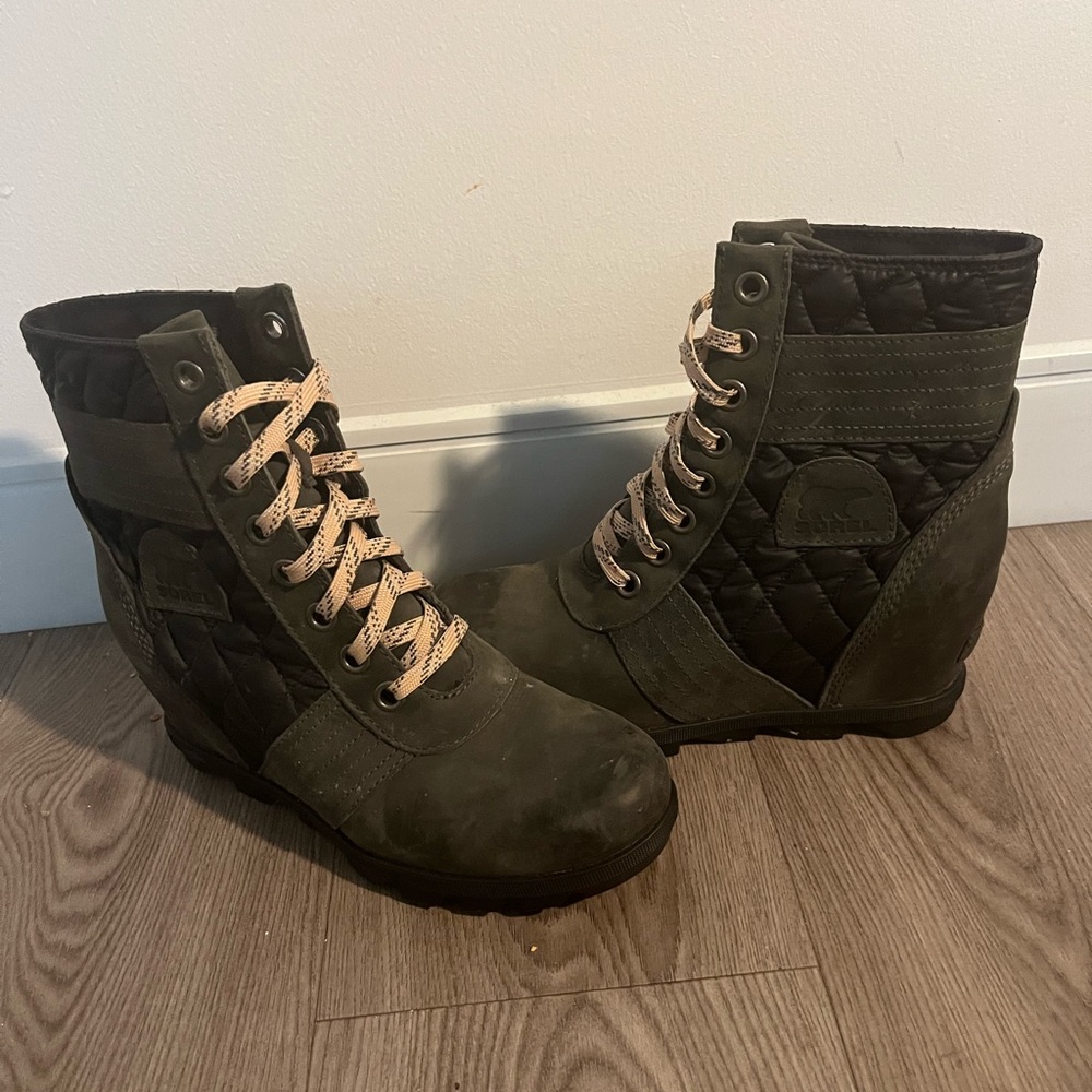Sorel wedge boots